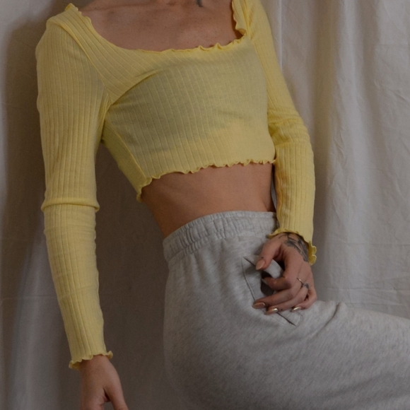 Crop top jaune pastel - Picture 1 of 8